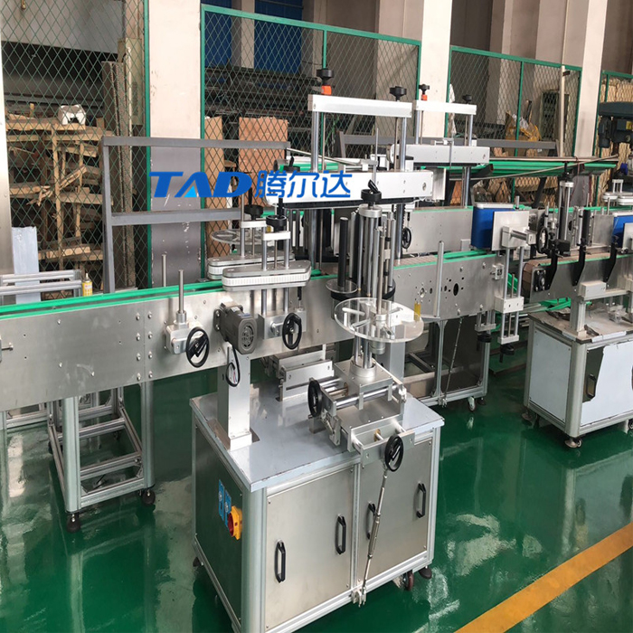 饮料灌装机